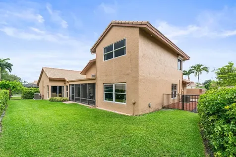 9556 E Lake Drive Boca Raton FL 33434
