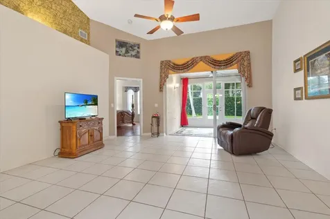 1634 Sw Harbour Isles Circle Port Saint Lucie FL 34986