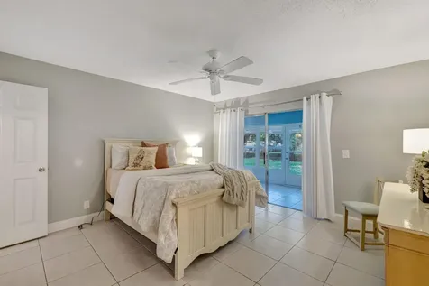 215 Manatee Lane Fort Pierce FL 34952