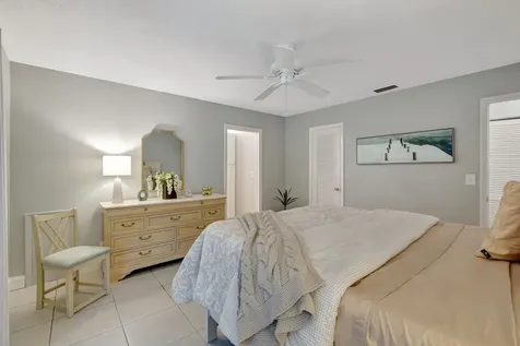 215 Manatee Lane Fort Pierce FL 34952