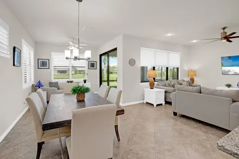 649 Se Monteiro Drive Port Saint Lucie FL 34984