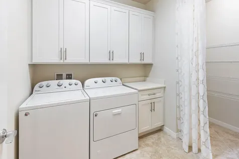 649 Se Monteiro Drive Port Saint Lucie FL 34984