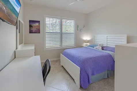 649 Se Monteiro Drive Port Saint Lucie FL 34984