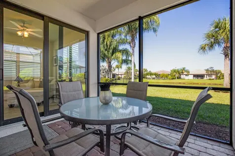 649 Se Monteiro Drive Port Saint Lucie FL 34984