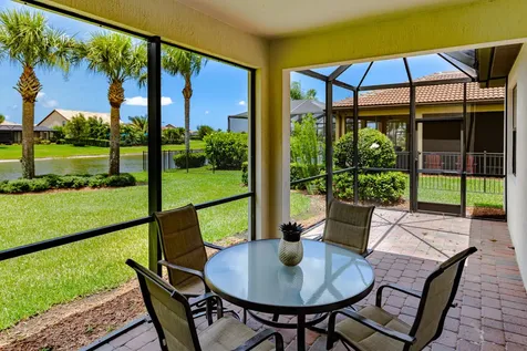 649 Se Monteiro Drive Port Saint Lucie FL 34984
