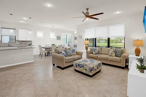 649 Se Monteiro Drive Port Saint Lucie FL 34984