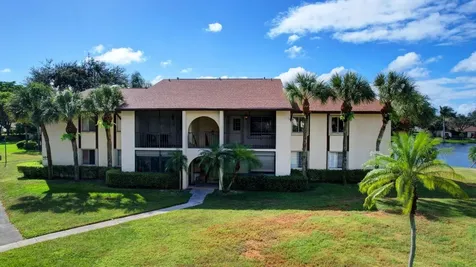 4844 Sable Pine D2 Circle West Palm Beach FL 33417