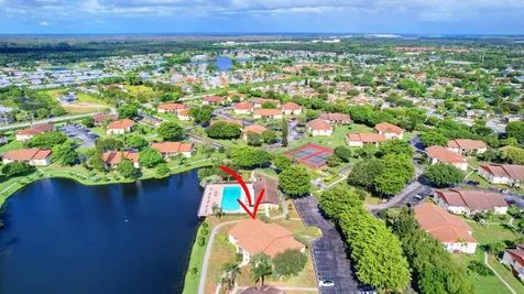 4844 Sable Pine D2 Circle West Palm Beach FL 33417