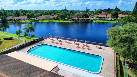4844 Sable Pine D2 Circle West Palm Beach FL 33417