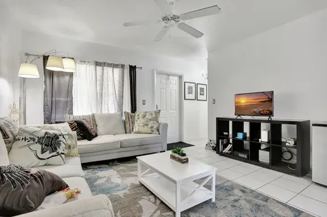461 Nw 76th Avenue Margate FL 33063