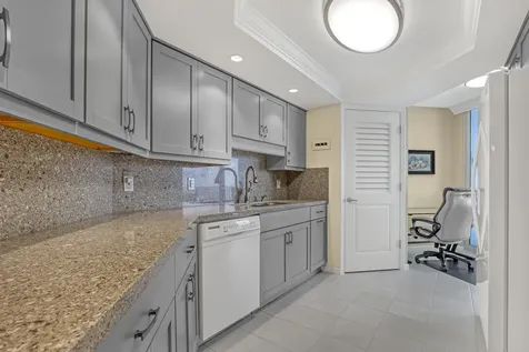 5200 N Ocean Drive Singer Island FL 33404
