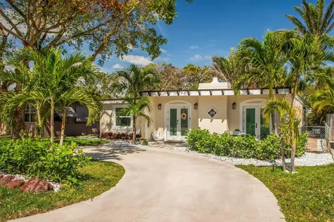 129 E Hart Street Lantana FL 33462