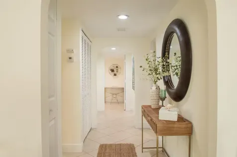 129 E Hart Street Lantana FL 33462