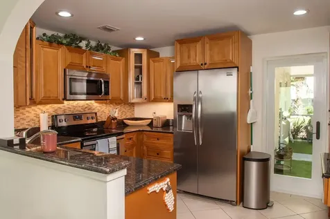 129 E Hart Street Lantana FL 33462