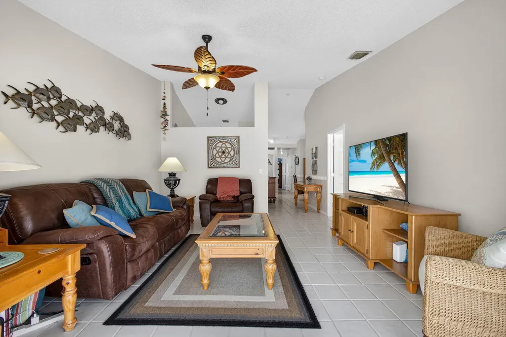4640 Homestead Way West Palm Beach FL 33417