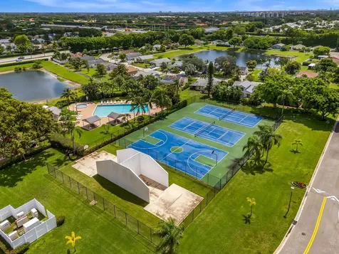 8155 Scenic Turn Boca Raton FL 33433