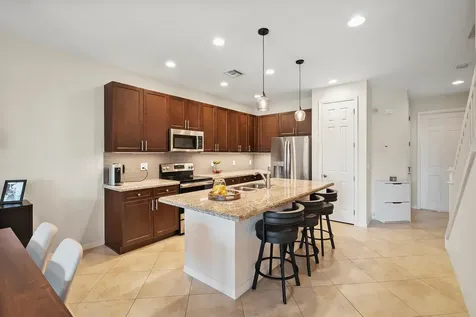 524 Sw Glen Crest Way Stuart FL 34997