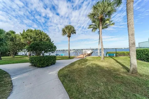 825 Center Street Jupiter FL 33458