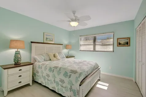 3209 S Lakeview Circle Hutchinson Island FL 34949