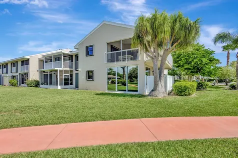 3209 S Lakeview Circle Hutchinson Island FL 34949