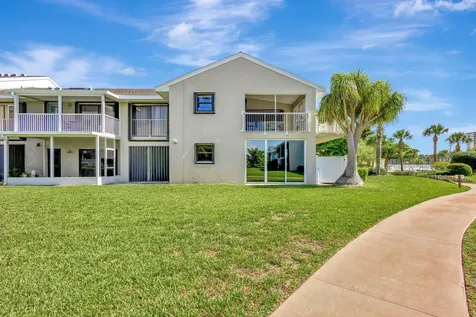 3209 S Lakeview Circle Hutchinson Island FL 34949