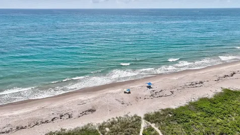 3209 S Lakeview Circle Hutchinson Island FL 34949