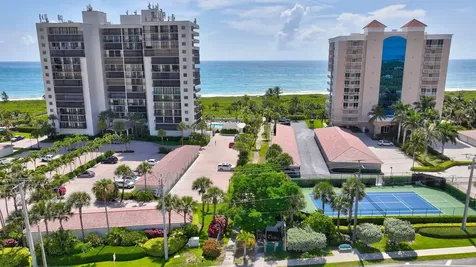 3209 S Lakeview Circle Hutchinson Island FL 34949