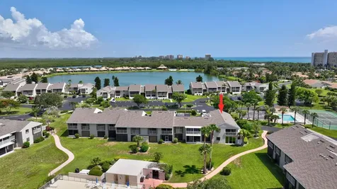 3209 S Lakeview Circle Hutchinson Island FL 34949