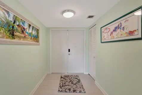 3209 S Lakeview Circle Hutchinson Island FL 34949