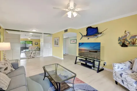 3209 S Lakeview Circle Hutchinson Island FL 34949