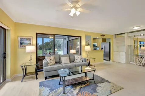 3209 S Lakeview Circle Hutchinson Island FL 34949