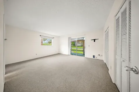 8 Lake Vista Trail Port Saint Lucie FL 34952