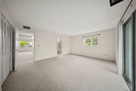 8 Lake Vista Trail Port Saint Lucie FL 34952