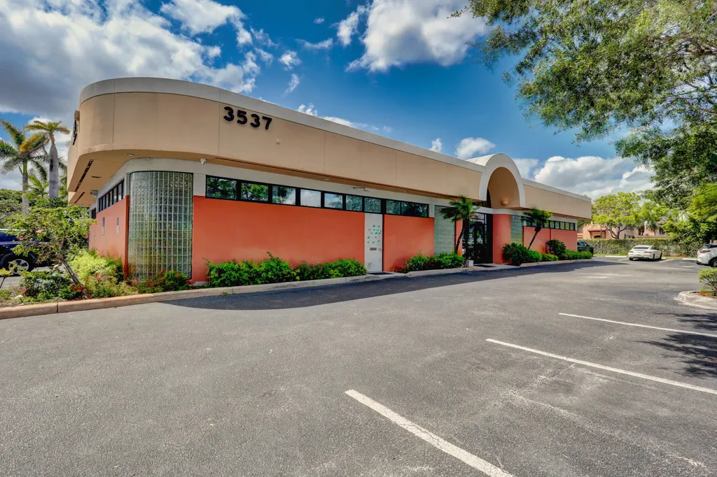 3537 Forest Hill Boulevard West Palm Beach FL 33406