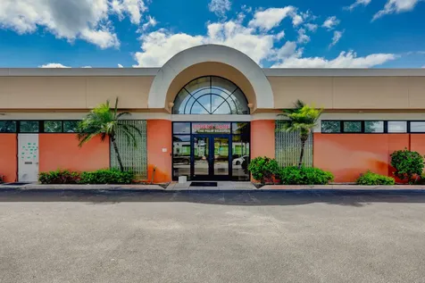 3537 Forest Hill Boulevard West Palm Beach FL 33406