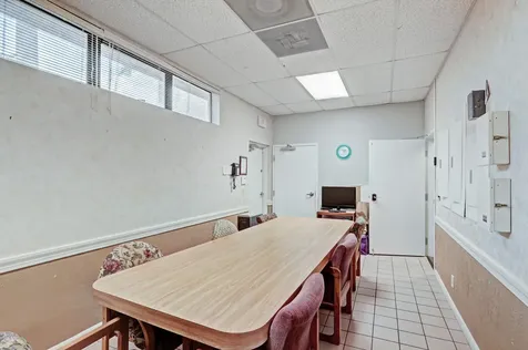 3537 Forest Hill Boulevard West Palm Beach FL 33406