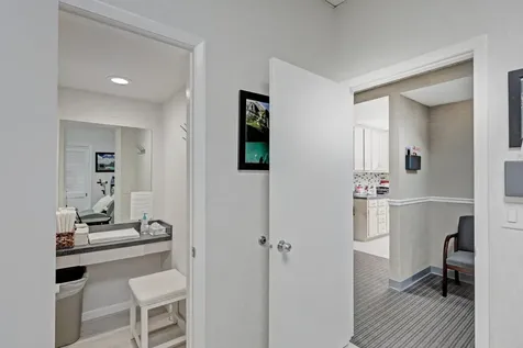 3537 Forest Hill Boulevard West Palm Beach FL 33406
