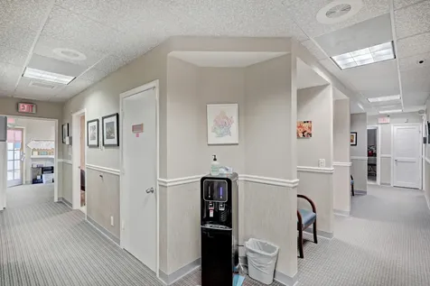 3537 Forest Hill Boulevard West Palm Beach FL 33406