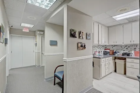 3537 Forest Hill Boulevard West Palm Beach FL 33406