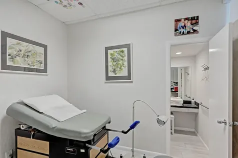 3537 Forest Hill Boulevard West Palm Beach FL 33406