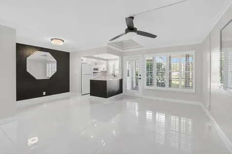 808 Se 7th Street Deerfield Beach FL 33441