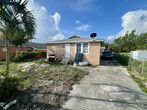 628 W 7th Street Riviera Beach FL 33404