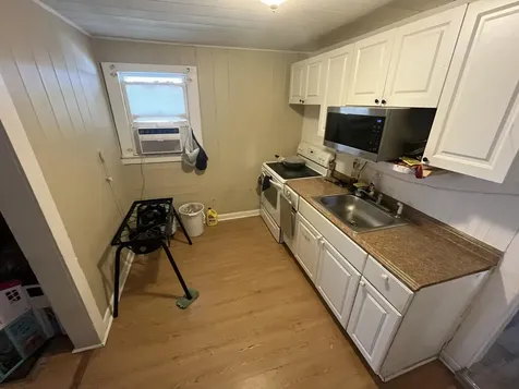 628 W 7th Street Riviera Beach FL 33404