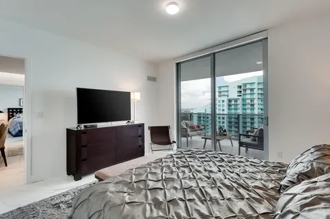 488 Ne 18th Street Miami FL 33132