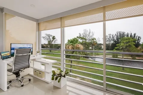 6698 10th Avenue Lake Worth FL 33467