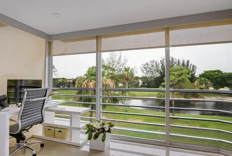 6698 10th Avenue Lake Worth FL 33467