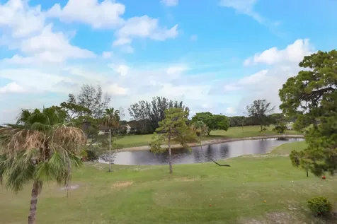 6698 10th Avenue Lake Worth FL 33467