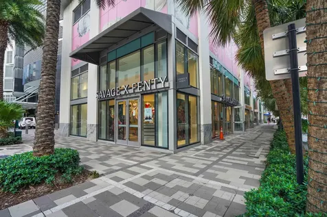 851 NE 1st Avenue Miami FL 33132