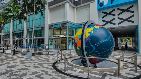 851 NE 1st Avenue Miami FL 33132