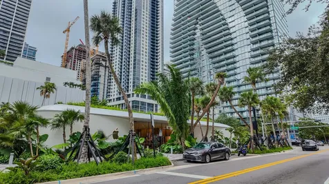 851 NE 1st Avenue Miami FL 33132